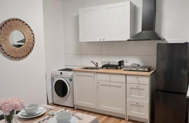 Near Messe, Airport, City Center with Private Garden and Parking - Foto 8