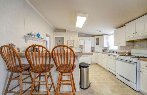 3 bed 2 bath with office room-with futon bed on Weiss Lake - with community ramp & dock - Photo 13