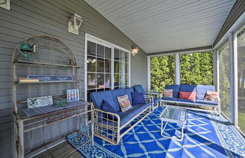 Houghton Lake Family Getaway with Fire Pit! - Foto 27