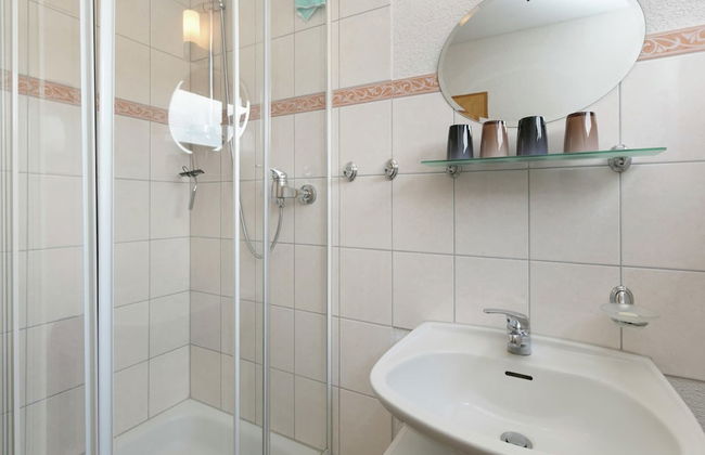 Charming Holiday Home in Liebenscheid by Forest - Foto 11