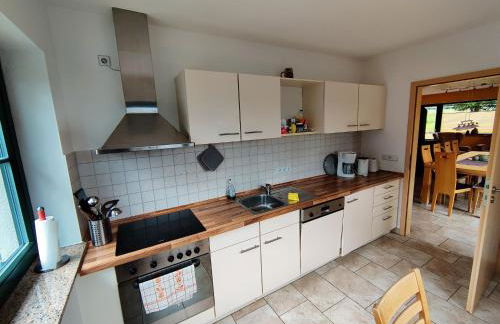 Spacious semi-detached house with wood stove located directly on the Rennsteig - Foto 29