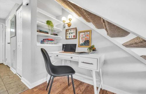 Renovated townhome on bike path includes bikes - Foto 12