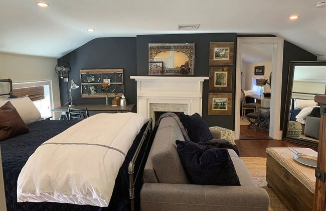 Boyd Harvey Main House And Carriage House 4 Bedroom Home by RedAwning - Foto 5