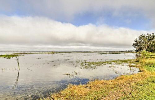 Pet-Friendly Gem with Yard and Pool Access in Sebring - Foto 2