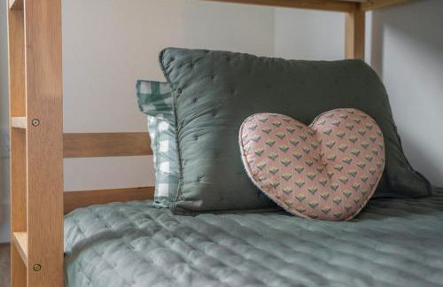 Peacock Palace Brand New Heated and Chilled Pool Golf Gym - Foto 56