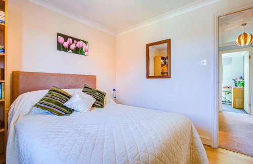 Serene Family Escape - Spacious, Near Thorpe Bay and Southend, Beaches & Amenities - Pass the Keys - Foto 18