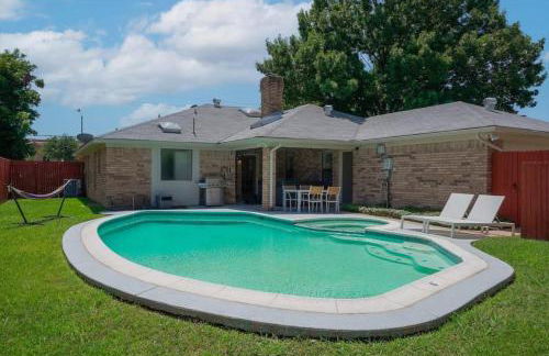 Vibrant Spacious Home w Private Pool and Jacuzzi - Foto 1