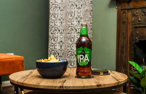 3 Bedroom House, Free Parking, Easy M53 Access - Photo 38