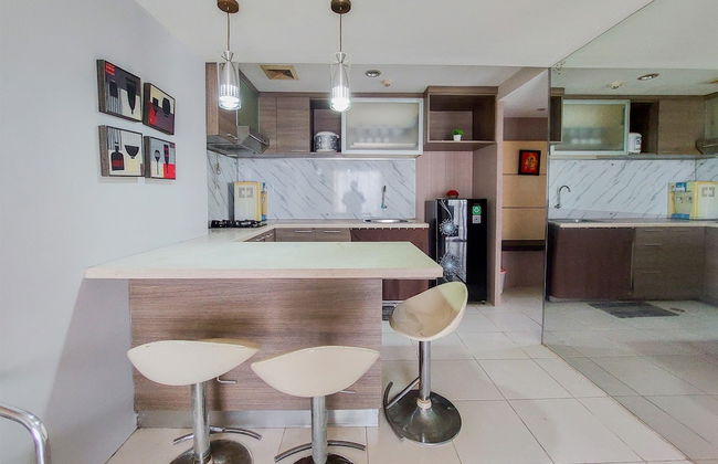 Comfort And Simply Look 2Br At Great Western Apartment - Photo 9