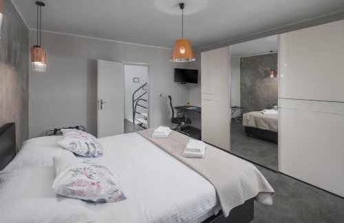 Villa Bella, villa with heated Pool - Foto 18