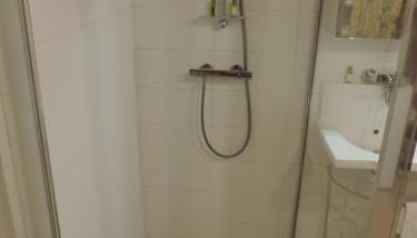 Le Numéro 1, maisonnette en Puisaye - Foto 4, Shower