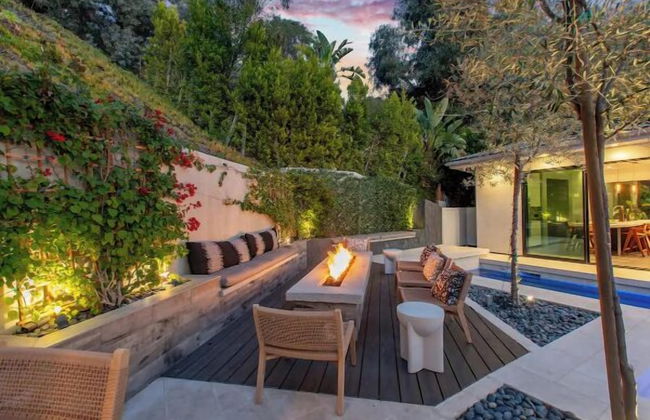 Willow Glen - Hollywood Hills Multi-level Villa With Theater & Pool - Photo 66