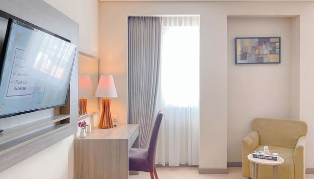 Homey And Enjoy Living Studio (No Kitchen) Grand Palace Kemayoran Apartment - Foto 3, Habitación