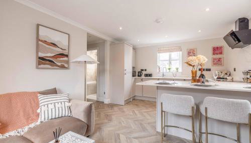 Stylish 2 Bed with Parking, 5 Min Walk to Windsor - Foto 1