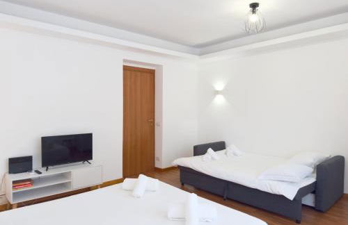 Golden Essence Apartment - terrace & metro - Foto 14