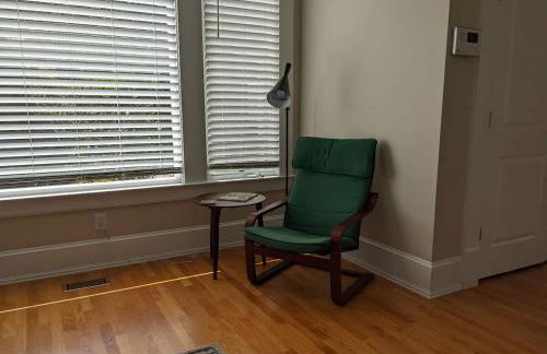 Luxurious 1BR in Grand Old Home - Photo 8