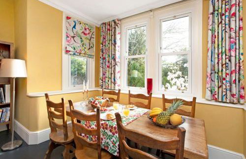 Thorpe Lodge - Photo 2