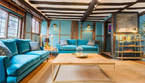 3 MASONS COURT The Oldest House in Stratford Upon Avon, Warwickshire. - Foto 5