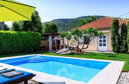 Sele by Vintage Travel - Photo 1