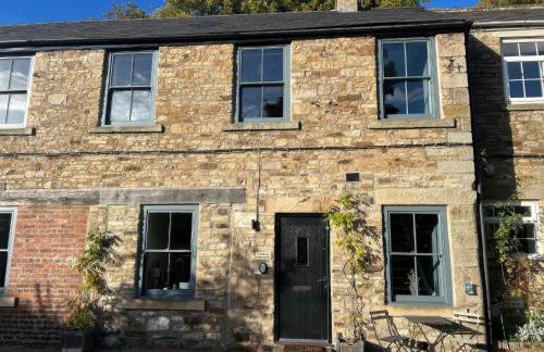 Cedar Cottage - Photo 1