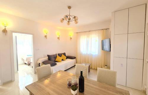 Olive Tree - House with Pool - Photo 7