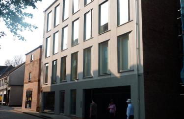 Central, modern and peaceful, lovely Cathedral views, two-bed apartment with 40" smart TV & free onsite parking - Foto 16