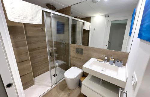 Central Market Deluxe Apartments - Photo 13