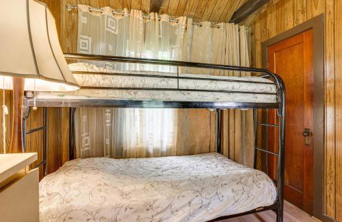 Community Perks Mongaup Valley Cabin with Grill! - Foto 12