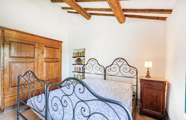 Semidetached Villa Shared Pool - Photo 12