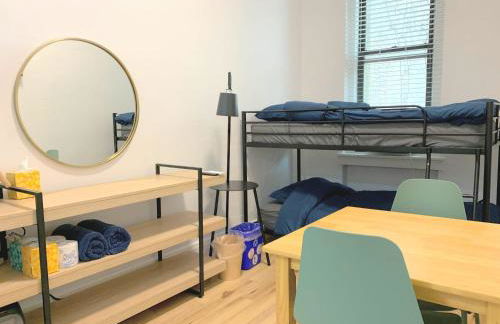 Chelsea Studio-Shared Bathroom with Kitchen Twin Bunk Bed - Foto 1
