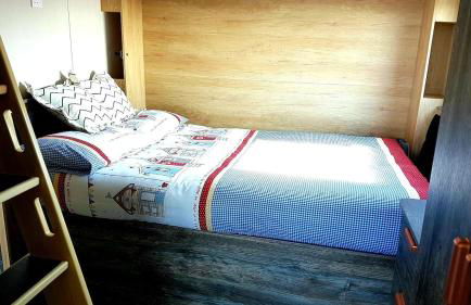 POD2 Family Glamping with seaview & Wi-Fi - Photo 11