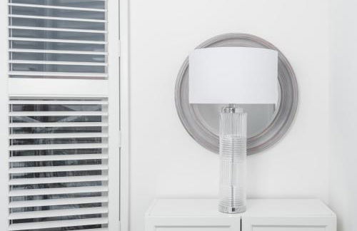 Superb location, character filled apartments by MyCityHaven - Foto 2