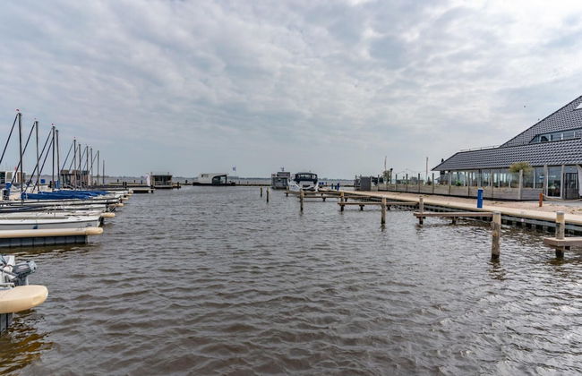 Holiday Home in Sneek With Waterfront Jetty - Foto 38