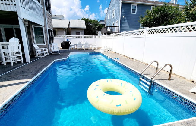 Coastal Escape w Pool Pool Table Walk to Beach - Foto 66