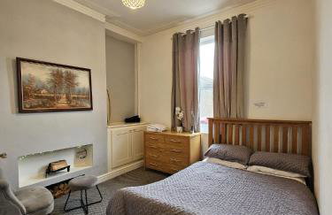 Cheerful 4 bedroom close to Uclan, Preston City Center - Photo 13