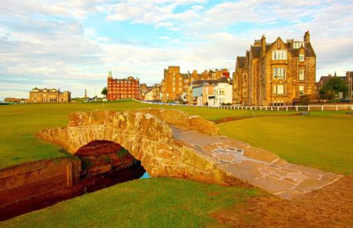 3-Bed Lodge Sleeps 6 -Hot tub -Resort Access - Foto 9