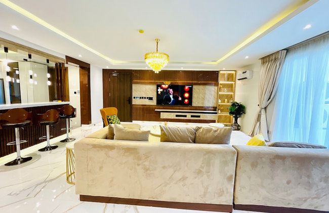 Sleeps 4 With Pool Access - Photo 28