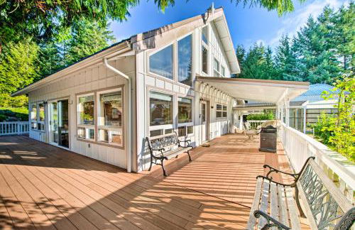 Hood Canal Home with Views - Bordering Olympic NP! - Foto 1