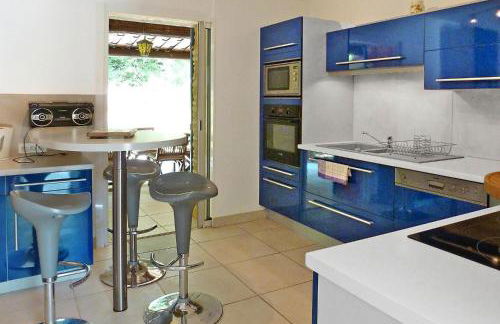 Holiday Home in Puymeras With Garden - Foto 14