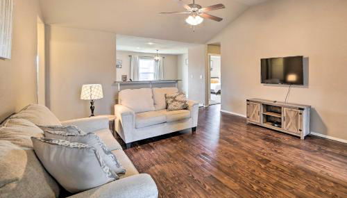 Family-Friendly Home about 16 Mi to Fayetteville - Foto 2