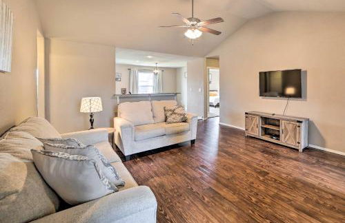 Family-Friendly Home about 16 Mi to Fayetteville - Foto 2