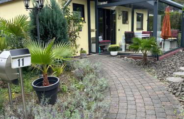 Nettes Apartment mit schönem Bad - Foto 2