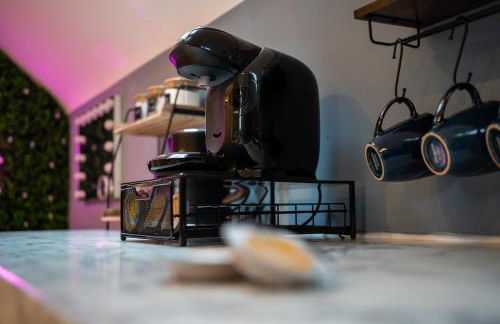 Upbeat Jungle Loft Apartment - Foto 13