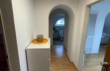 Quiet Center Apartment - 10 min to Center & Oktoberfest - Free Parking - near Nymphenburg Palace & Botanical garden - Photo 9