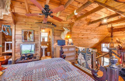 Rustic Cabin with Porches 8 Mi to Tallulah Gorge! - Photo 13