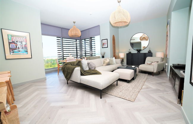 Luxurious Dubai Hills with balcony park view - Photo 15