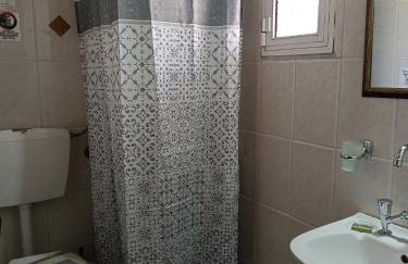 Zorbas Rooms - Photo 10