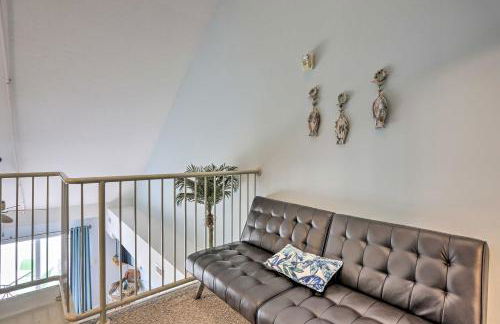 Resort-Style Condo with Lake-View Balcony! - Photo 3