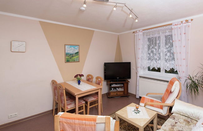 Holiday Homes for two People, With a Swimming Pool, in the Ore Mountains - Foto 16