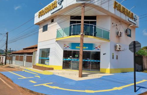 Casa espaçosa, Mobiliada e bem localizada - Foto 25